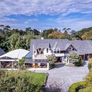 Casa De 12 Dormitorios En Venta En Punta Del Este