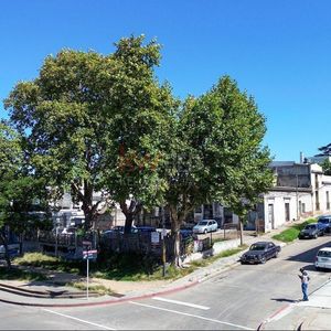 Terreno Esquina Sobre Gral. Flores Casi Batlle Y Ordoñez