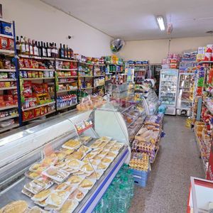 Venta De Llave Autoservicio Y Rotisería Buceo, Solano Lopez Y Av. Italia.