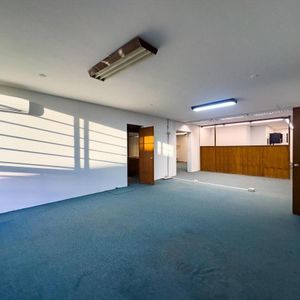 Venta Oficina Corporativa En Ciudad Vieja