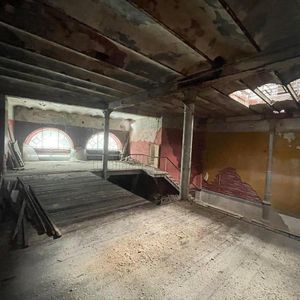 Venta De Gran Local Comercial A Reciclar Ciudad Vieja 2146m2