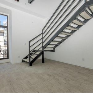 Venta Y Alquiler De Apartamento Loft 1 Dormitorio En Ciudad Vieja