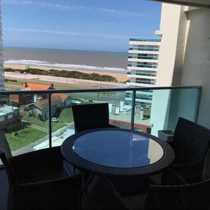 Torre O 9d Alquiler Apartamento 3 Dorm Y Dependencia Brava!!