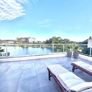 Divino Apartamento En Venta Con Vistas Al Lago