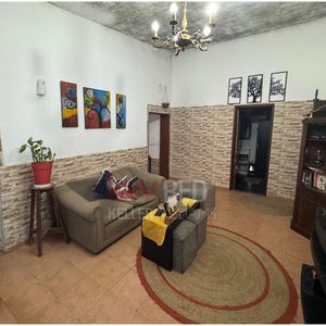 Venta Casa 5 Dormitorios Garaje O Local  Aires Puros