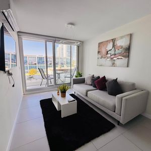 Alquiler Temporada Apartamento 1 Dormitorio Parada 3 Playa Mansa, Edificio Con Amenities