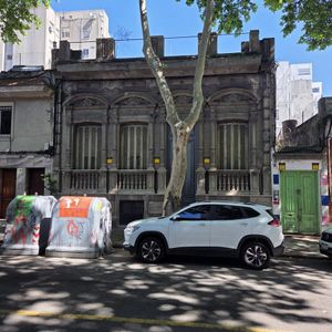 San Salvador Y Salterain, 150 M2 , 10 Mts De Frente, Permite Gastronomía !!