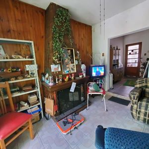 Venta De  Casa Dos Dormitorios , Fondo Con Depósito Y Parrillero
