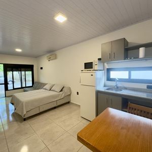 Apartamento En Alquiler Por Día Monoambiente Amoblado En El Centro De  Colonia