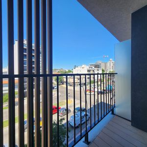 Venta Apartamento 1 Dormitorio Con Garaje Al Frente En La Blanqueada