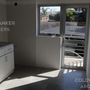 Apartamento De 2 Dormitorios En Venta Con Renta  En Melo - 103