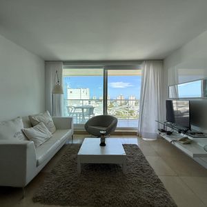 Apartamento En Edificio Yoo, Punta Del Este