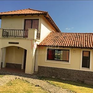 Venta Casa 2 Dormitorios Villa Serrana Marco De Los Reyes