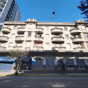 Venta Apartamento 3 Dormitorios 1 Baño Toilette Centro Paraguay Esquina La Paz