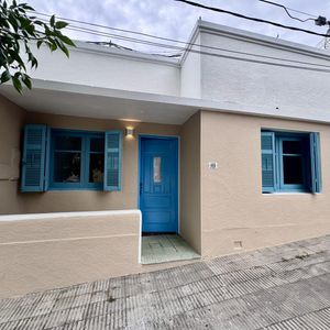 Casa En Venta De 2 Dormitorios Y Patio Céntrica En Colonia