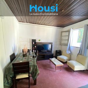 Casa En Venta Patio Al Frente, 3 Dormitorios, Cochera Para 2 Autos, Patio Abierto Con Terraza Y Parrillero Cerrito