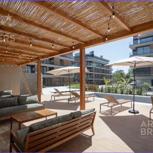 Apartamento De Tres Dormitorios En Venta En Barra De Carrasco - 104b