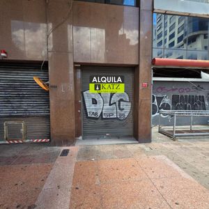 Juncal Y Sarandi, 3 Mts De Frente, 180 M2 , Excelente Estado !!