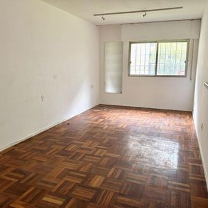 Venta Apartamento Parque Batlle 3 Dormitorios Un Baño Gran Patio