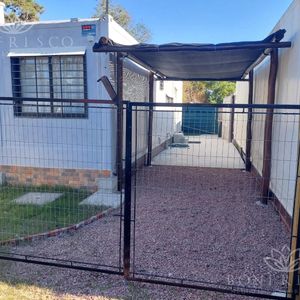 Casa De Un Dormitorio En El Pinar Sur