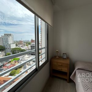 Apartamento De 2 Dormitorios En Venta En  Tres Cruces