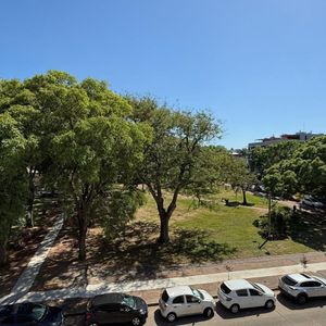 Proximo Puerto Del Buceo, 29 M2, Terraza, Lavadero Y Barbacoa Del Edificio,luminoso !!