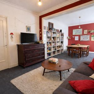 Venta Apartamento 3 Dormitorios Con Balcón. Tres Cruces (alquilado)