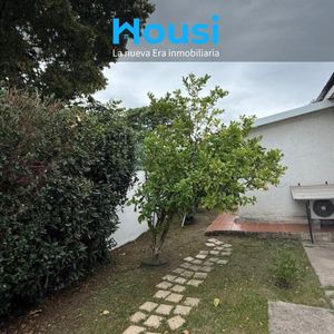 Oportunidad Tres Casas En Padrón Unico Zona Buceo 