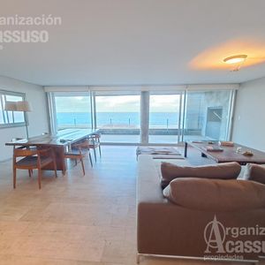 Punta Del Este - Departamento Pent House En Venta 3 Dormitorios - Cochera - Primera Fila