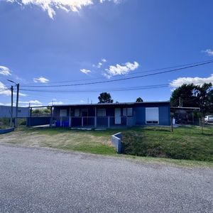 Venta De 3 Apartamentos En Complejo Con Renta En Colonia Del Sacramento