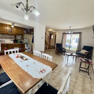 Colonia- Venta Casa De 3 Dormitorios A Pocos Metros De La Rambla Costanera
