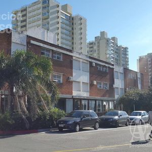 Punta Del Este - Hotel / Posada Venta Usd 1.500.000