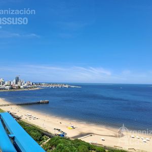 Pent House Playa Mansa 4 Dormitorios Suites Piscina Parrillero Gym Amenities 3 Cocheras