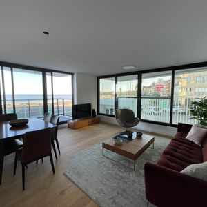 Apartamento De 3 Dormitorios En Venta, Sobre La Rambla De Malvín