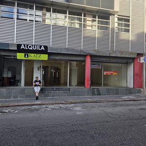 25 De Mayo Y Bartolome Mitre, 100 M2, 8 Mts De Frente, Excelente Estado !!