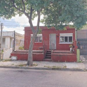 Venta Casa 3 Dormitorios En Cerrito De La Victoria