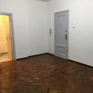 Venta Apartamento 2 Dormitorios En Excelente Ubicación En Centro