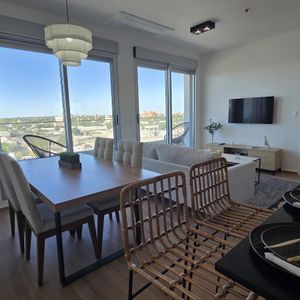 Venta De Aprtamento 2 Dormitorios Con Garage, Piso 20 En Montevideo Harbour