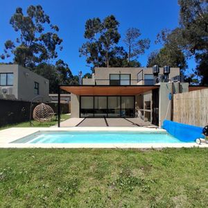 Venta Casa 5 Dormitorios En Solanas, Punta Ballena