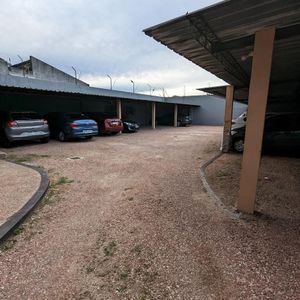 Venta Cochera En Excelente Ubicación Sobre Av. Italia En Malvin