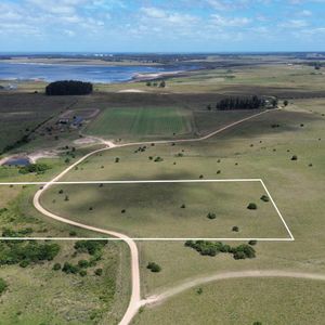 Chacra Camino Medellin - Laguna De José Ignacio