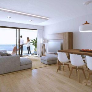 Alquiler Apartamento De 2 Dormitorios Sobre Rambla En Malvín