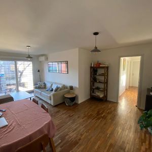 Venta De Apartamento De 3 Dormitorios Muy Luminoso En Capurro 