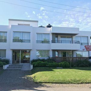 Apartamento De 2 Dormitorios Sobre Luis Alberto De Herrera