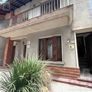 Oportunidad 50.000 A Pasos Del Shopping: 3 Dormitorios Y 2 Baños Por El Mejor Precio De La Zona