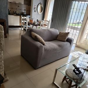 Venta Casa 2 Dormitorios Con Entrada Para Vehículo En El Cerro