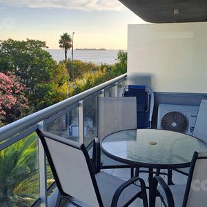 Venta Y Alquiler De Apartamento De 2 Ambientes - Colonia Del Sacramento