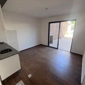 Apartamento 1 Dormitorio A Estrenar En La La Teja Con Amplio Patio Con Parrillero