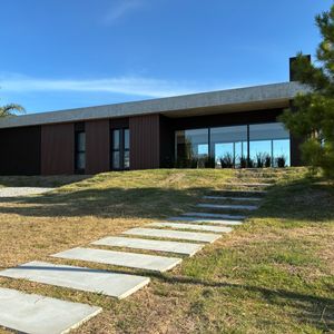 Excelente Casa En Venta Y Alquiler En Mirador De La Tahona A Estrenar