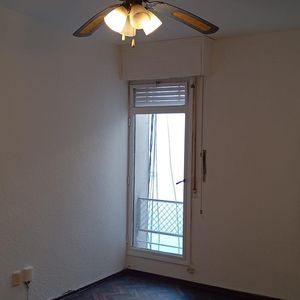 Apartamento, Interior, Segundo Piso Por Escalera, De Un Dormitorio, Goes